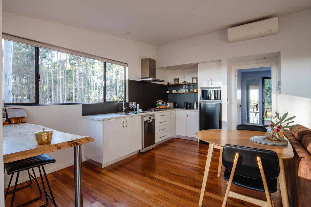 chalet-bluegum-kitchen-tree-chalets-forest-retreat.jpg