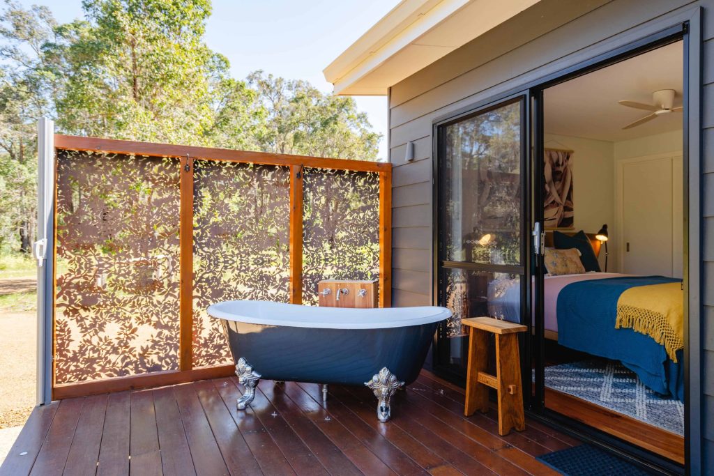 chalet-rosegum-outdoor-bath-tree-chalets-forest-retreat-scaled.jpg